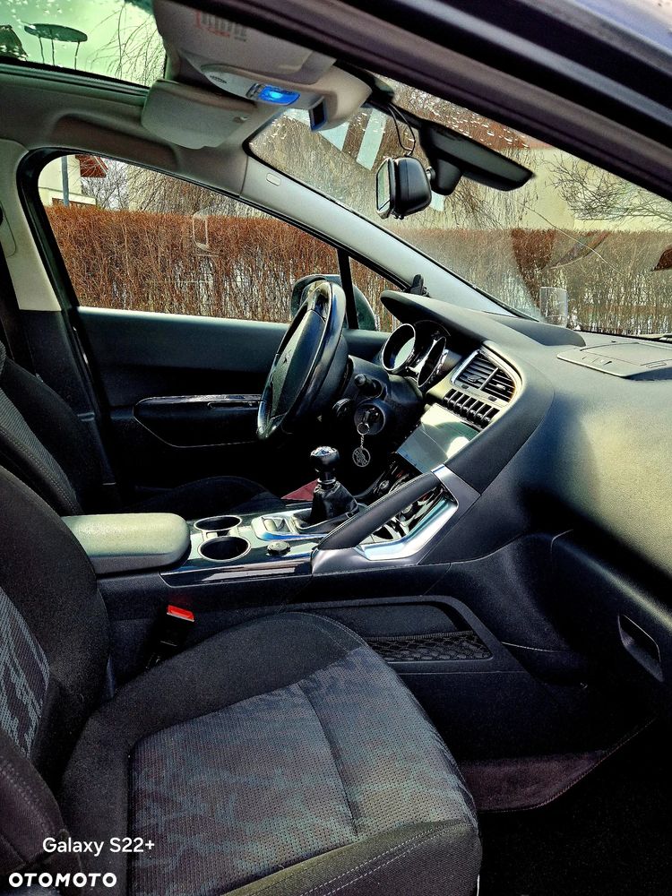 Peugeot 3008 1.6 HDi Premium - 4