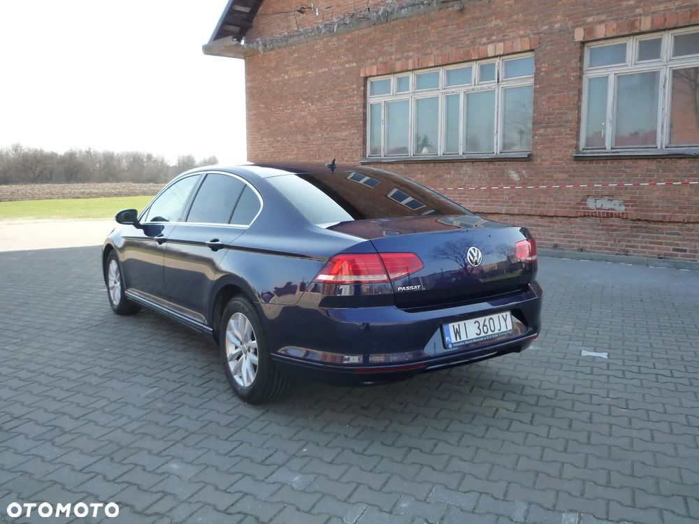 Volkswagen Passat 2.0 TDI SCR Comfortline - 29