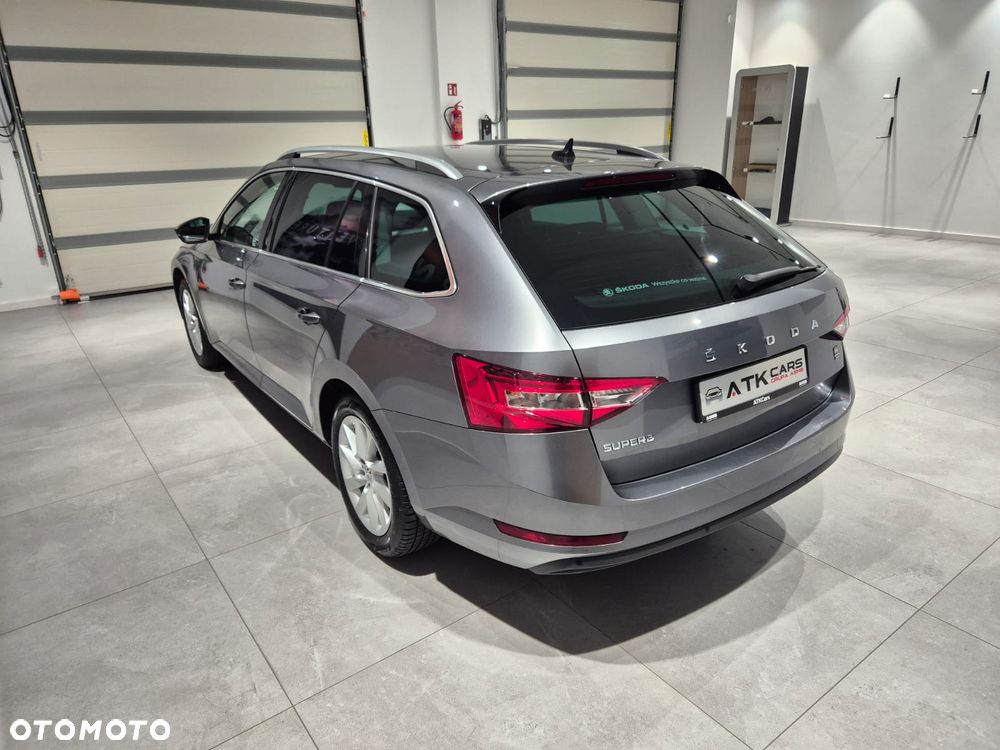 Skoda Superb 1.5 TSI Ambition DSG - 9