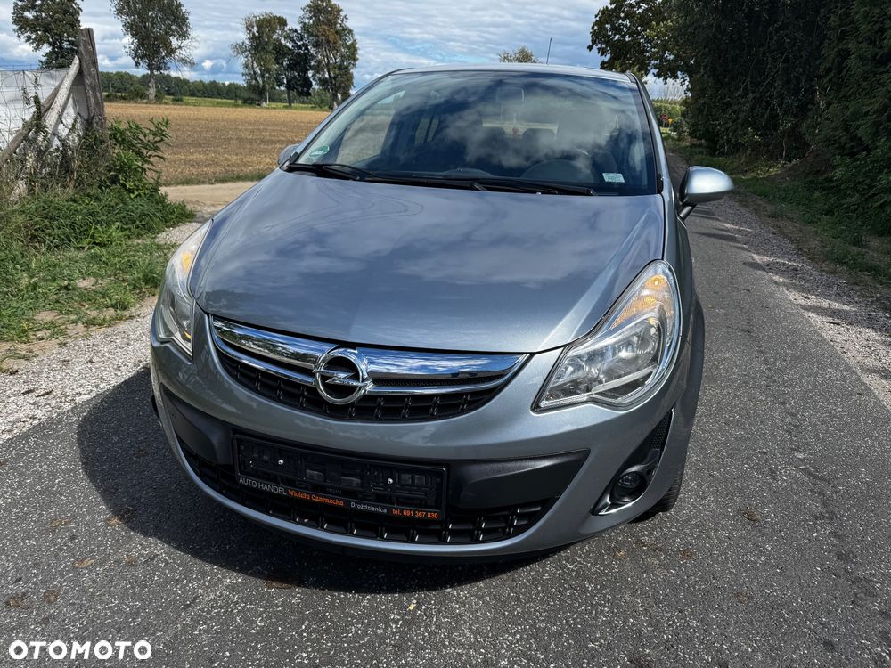 Opel Corsa 1.4 16V 150 Jahre - 14