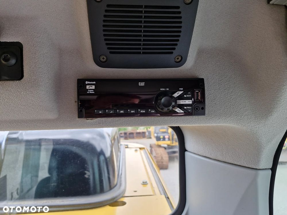 Caterpillar 320 EL RR - 11