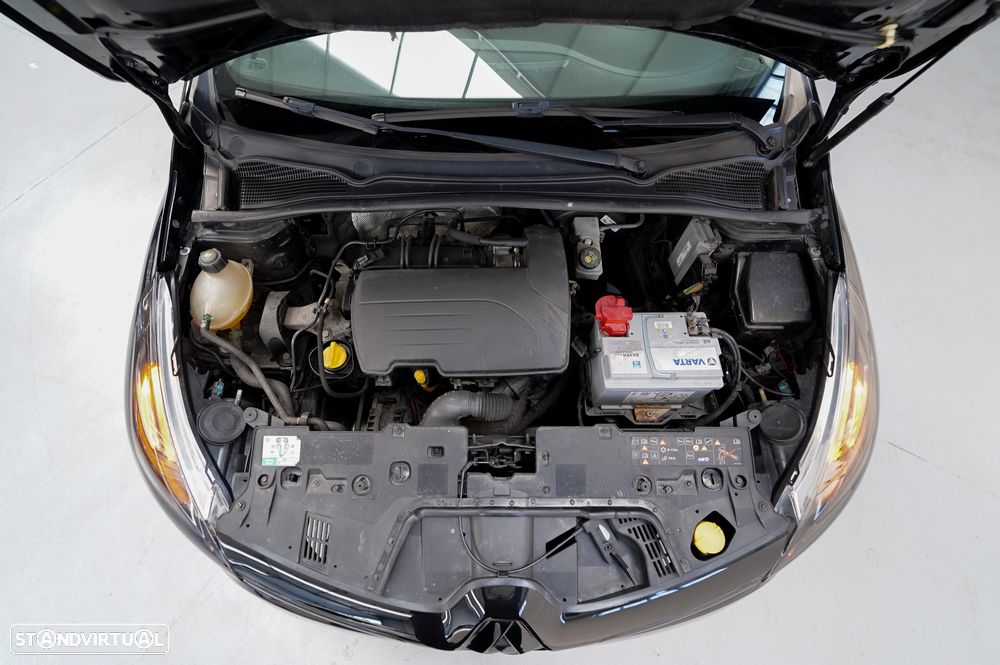 Renault Clio 1.2 16V 75 Dynamique - 25