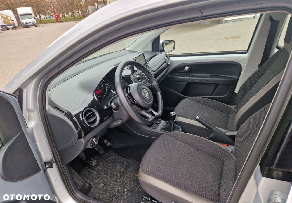 Volkswagen up! - 9