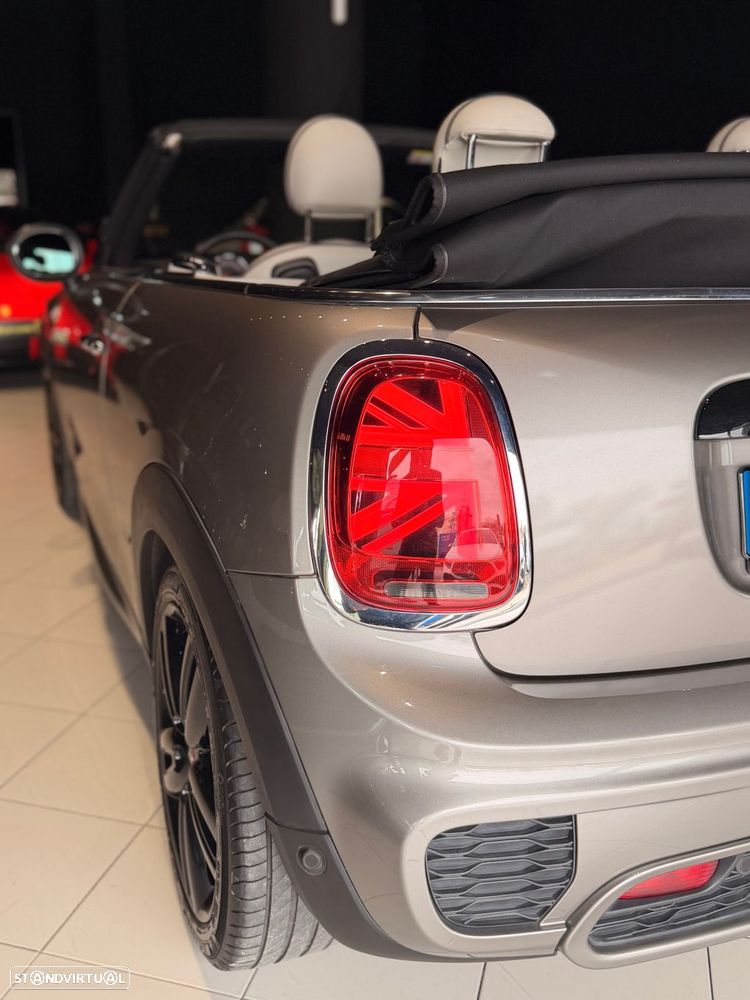 MINI Cabrio Cooper S Auto Desportiva - 21
