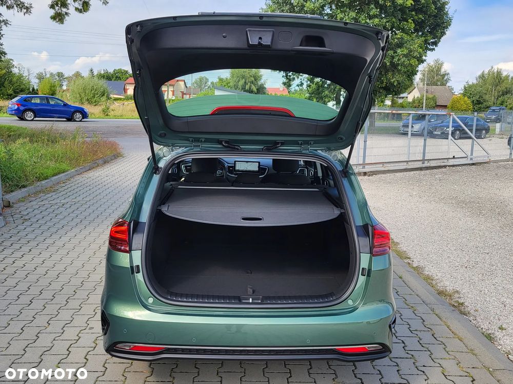 Kia Ceed 1.5 T-GDI M - 14