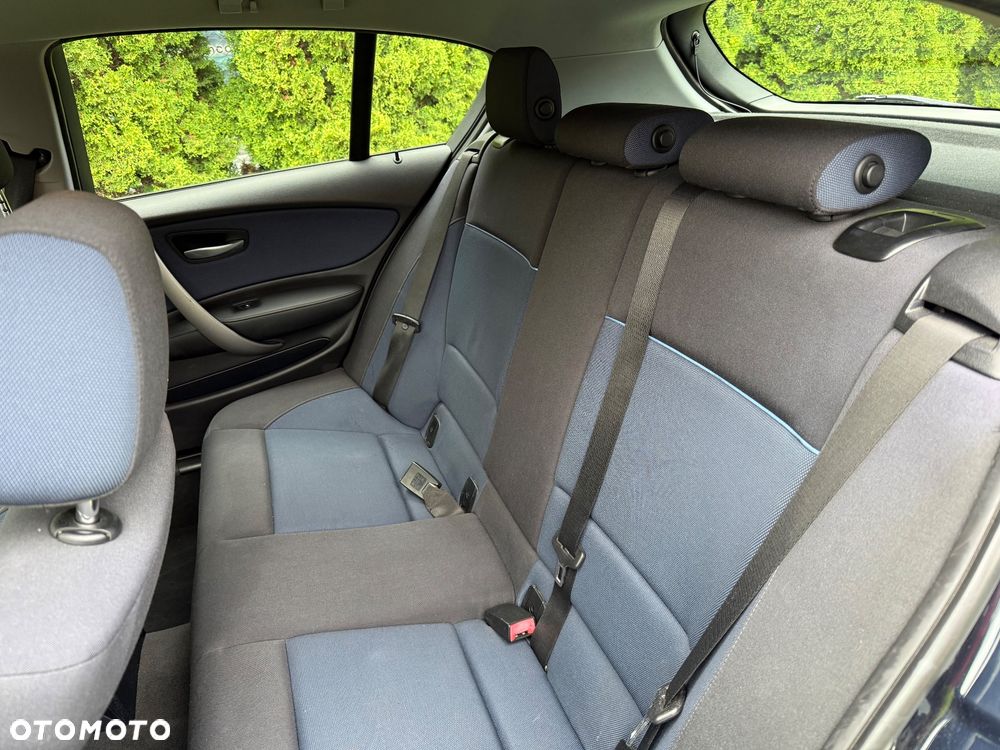 BMW Seria 1 116i - 13