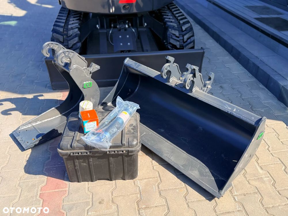 Kubota Zoomlion ZE26GU | FABRYCZNIE NOWA | Silnik KUBOTA | 3 ŁYŻKI | SZYBKOZŁĄCZE HYDRAULICZNE | ZE27GU - 24