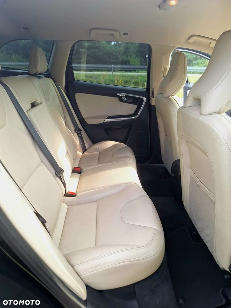Volvo XC 60 D3 Summum - 9