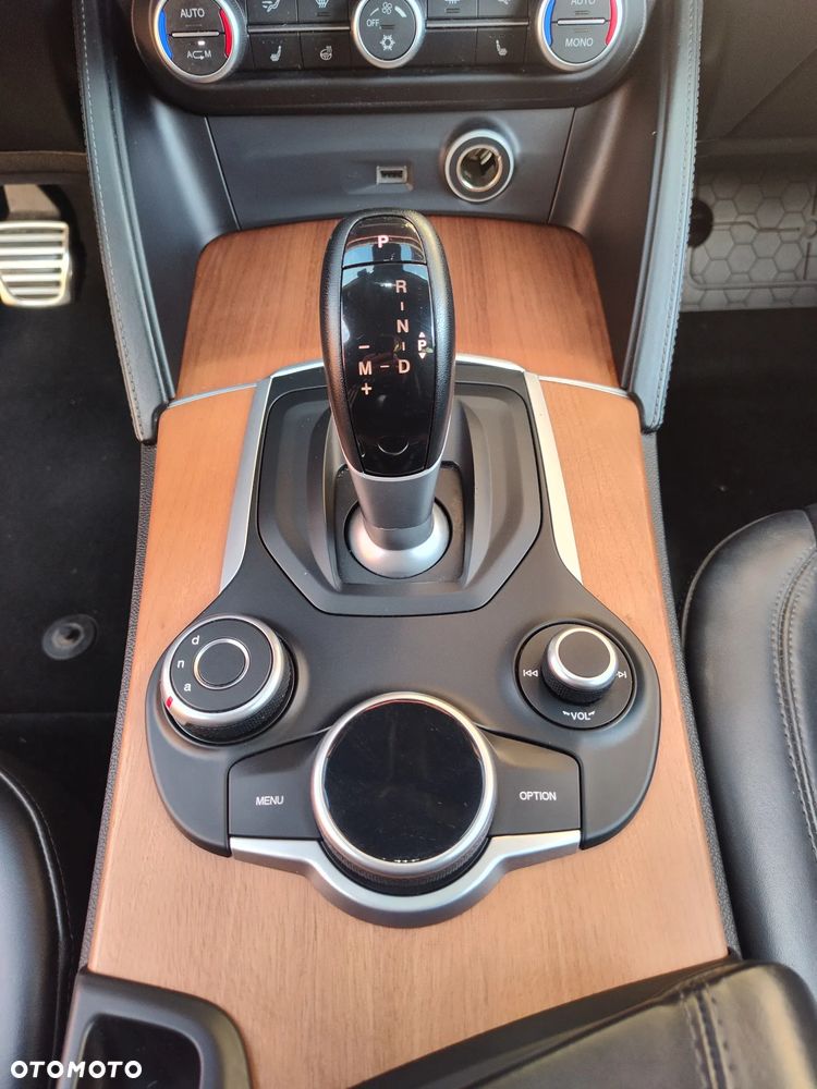 Alfa Romeo Stelvio 2.0 Turbo First Edition Q4 - 20