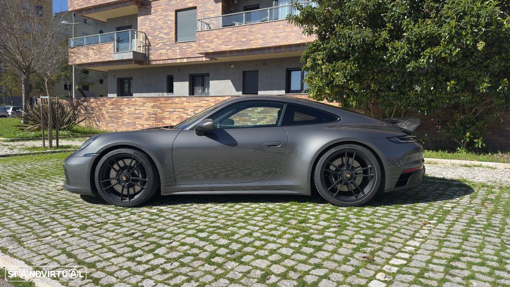 Porsche 911 (992) Carrera 4 GTS PDK - 4