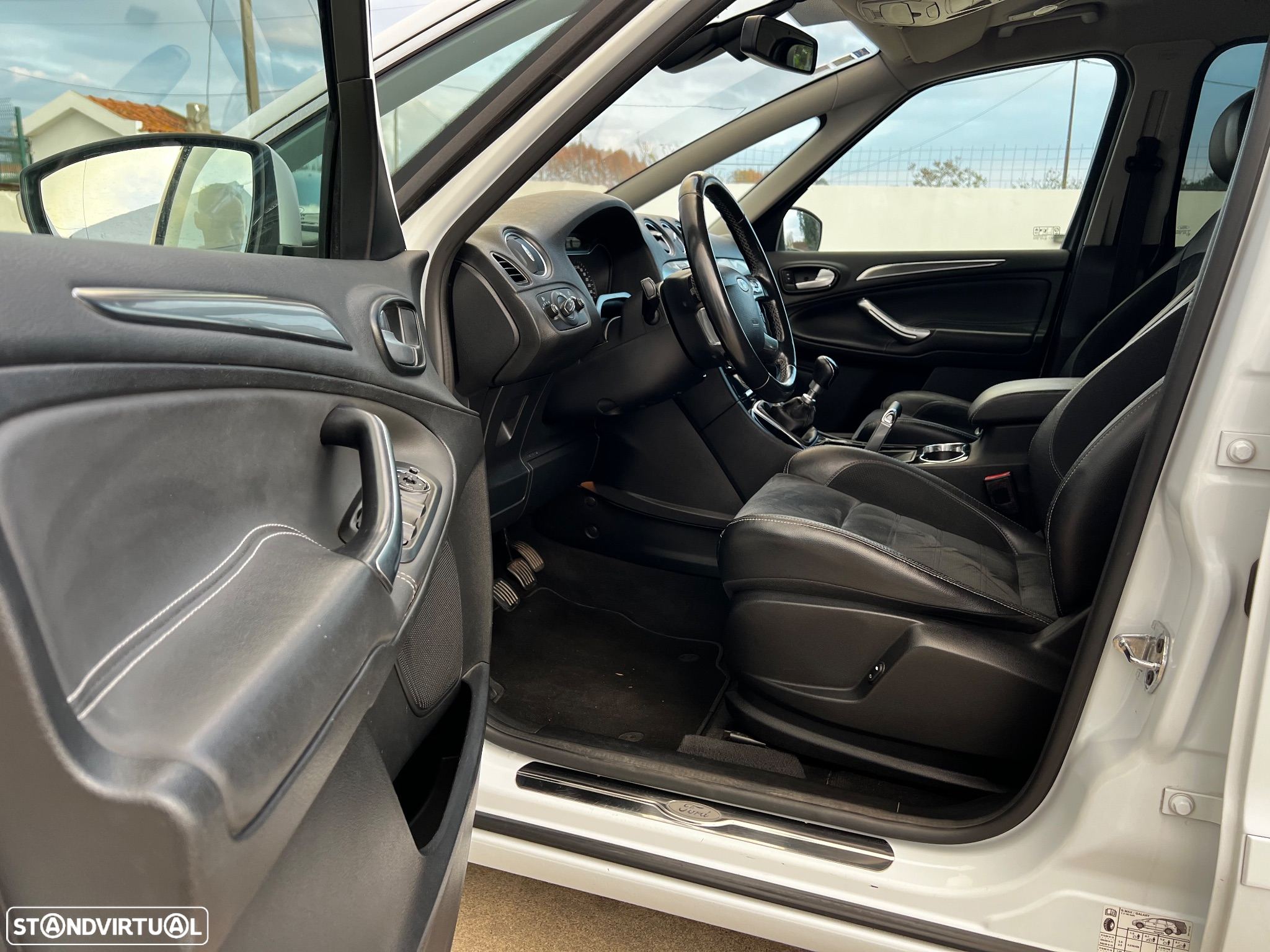 Ford S-Max 2.0 TDCi Titanium 7L 139g - 22