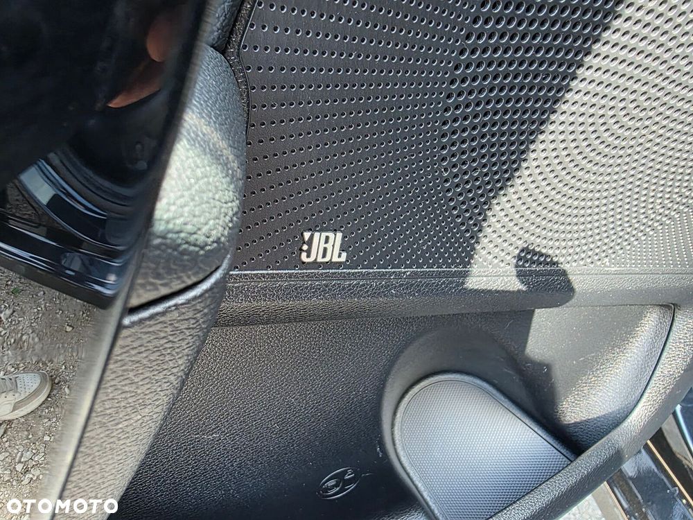 Kia Ceed - 16