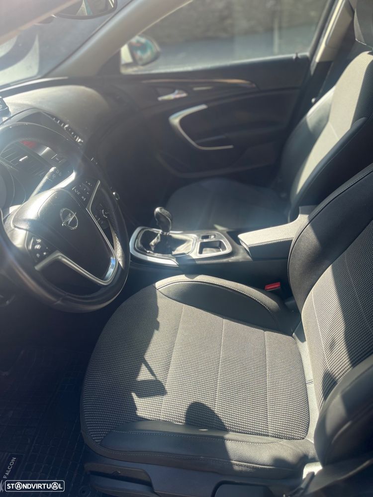 Opel Insignia Sports Tourer - 8