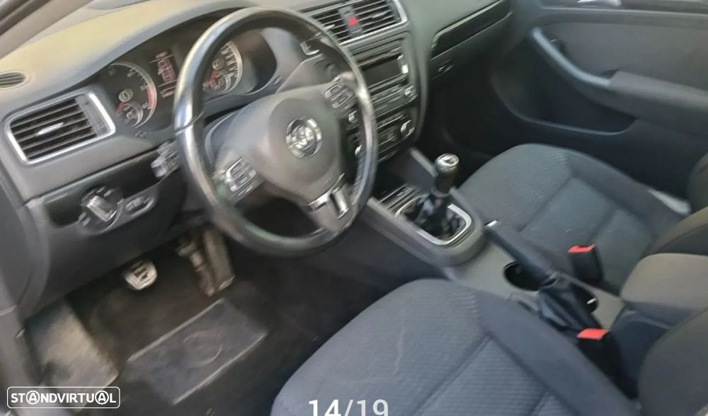 VW Jetta - 11