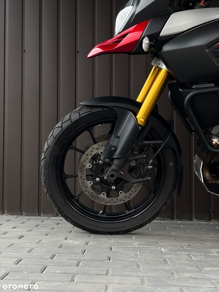 Suzuki V-STROM - 18