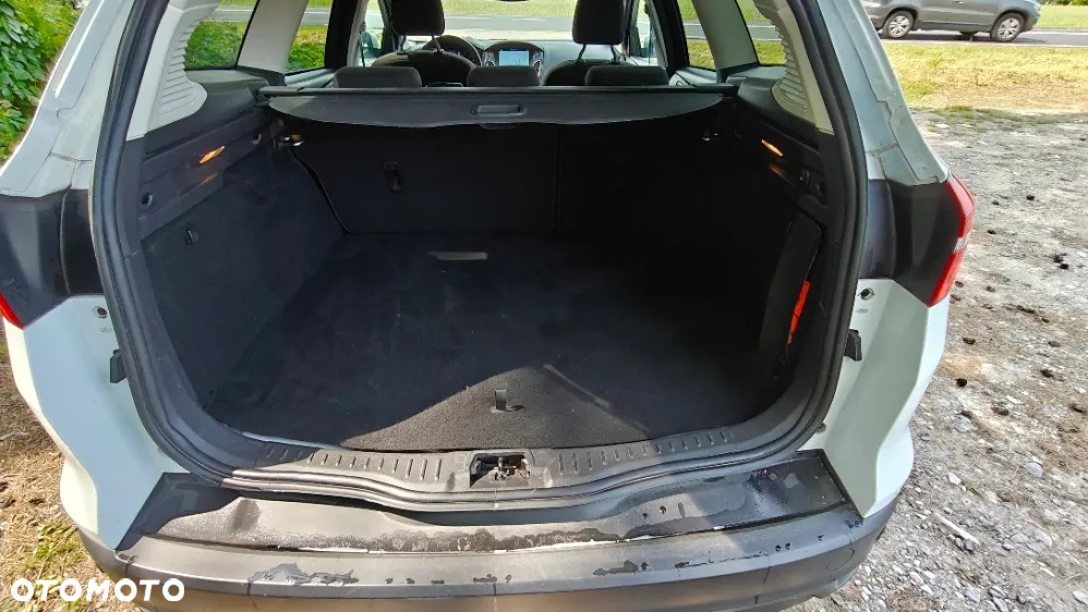 Ford Focus Turnier 1.0 EcoBoost Start-Stopp-System TITANIUM - 12