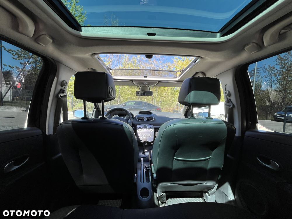 Renault Clio 1.6 16V Night&Day - 23