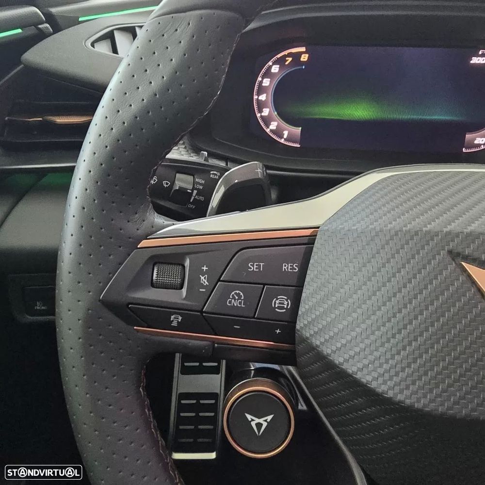 Cupra Terramar 1.5 e-Hybrid DSG - 32