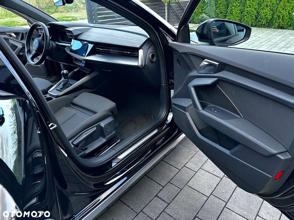 Audi A3 Sportback 35 TFSI advanced - 12