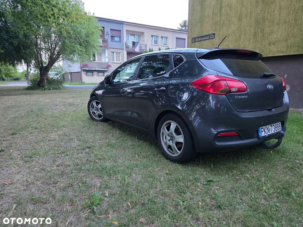 Kia Ceed 1.6 CRDi L - 6