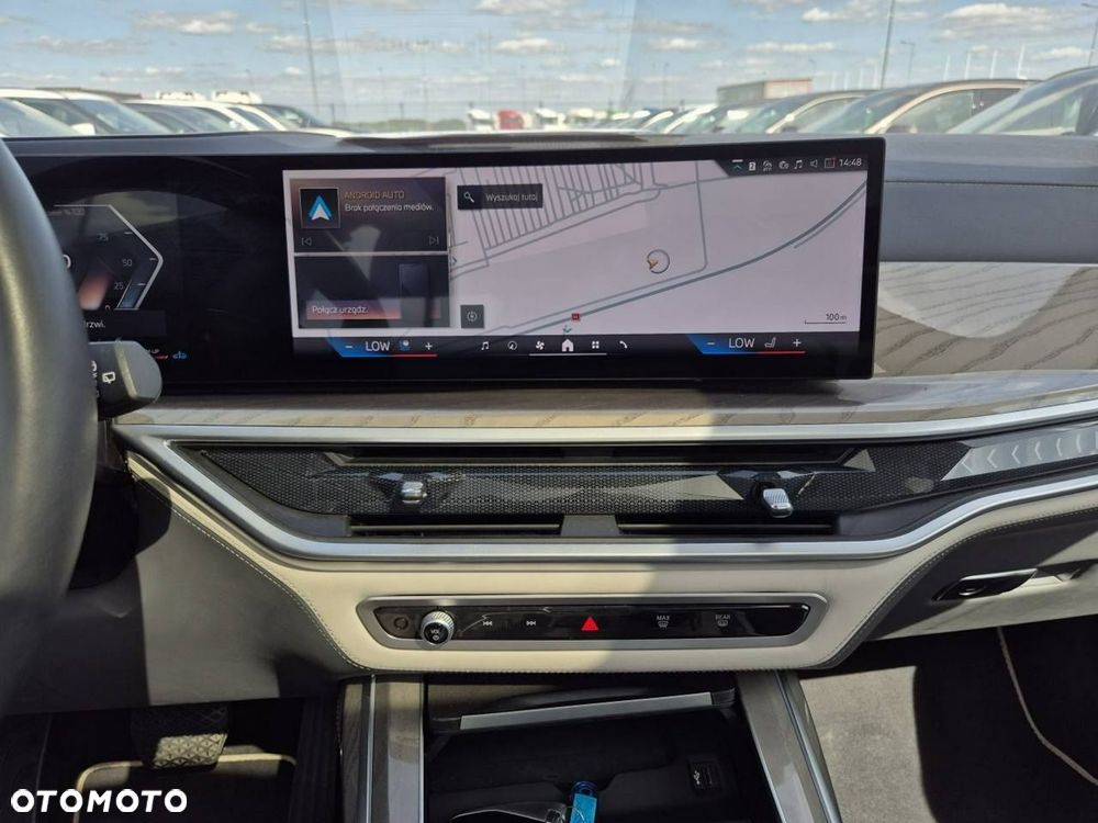 BMW X7 - 12