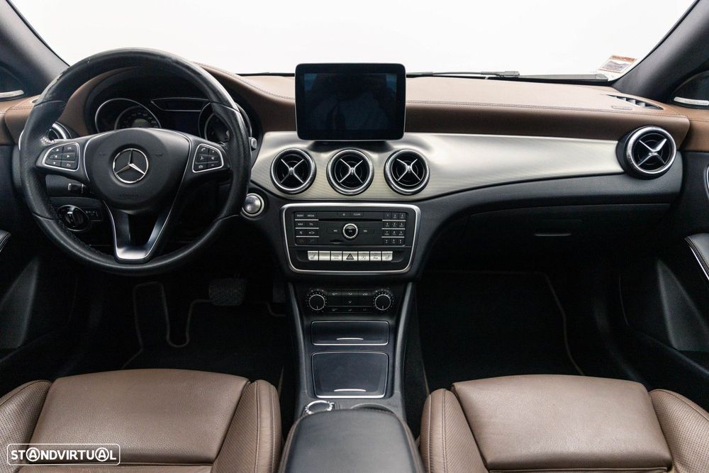 Mercedes-Benz CLA 220 d Shooting Brake Urban Aut. - 13