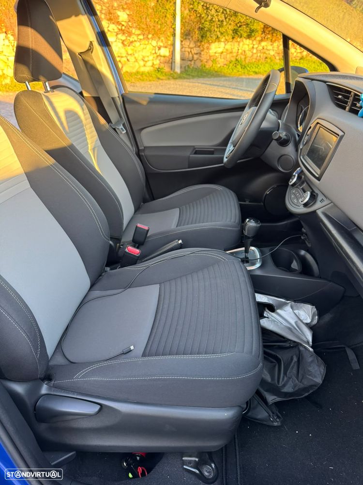 Toyota Yaris 1.5 HSD Comfort - 10
