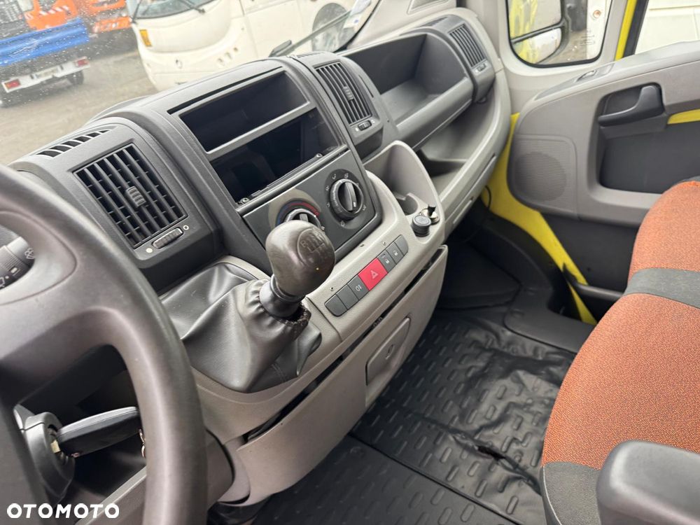 Fiat Ducato 2.3JTD Wywrotka Brygadówka Hak 3 Tony 7 Osobowa Klima Kiper I wł. - 18