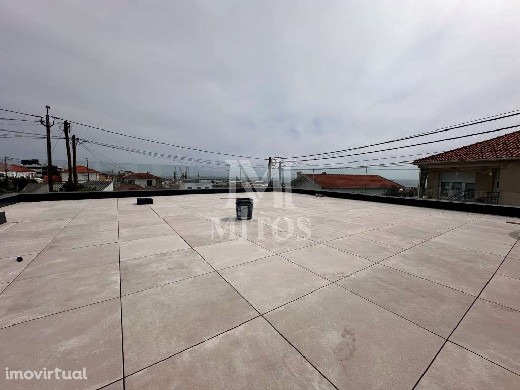 Moradia T3 em construção com Anexo T1 na Areosa - Viana do Castelo - Grande imagem: 3/13