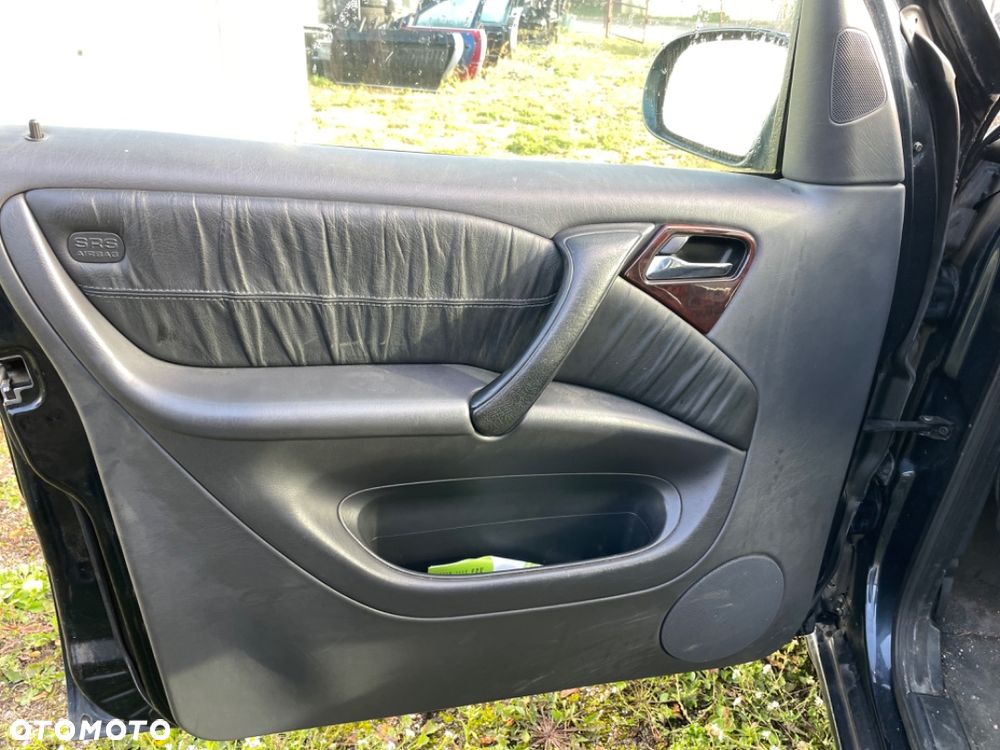 Mercedes ML 163 lift 400cdi  drzwi klapa zamek xenon om628 - 29