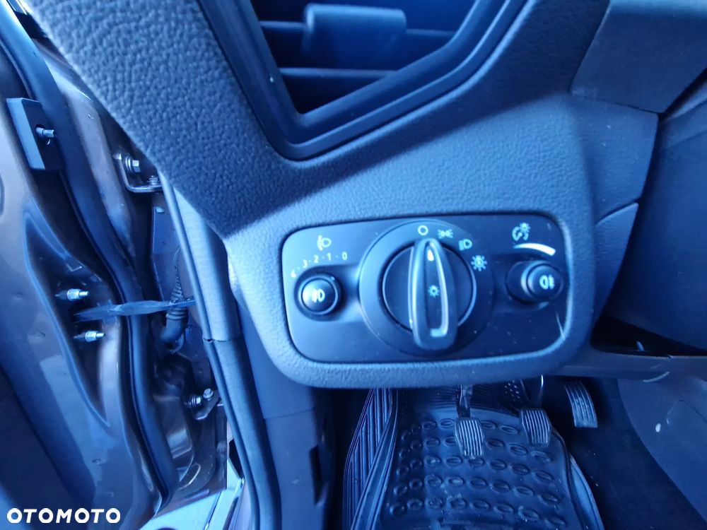 Ford C-MAX - 17