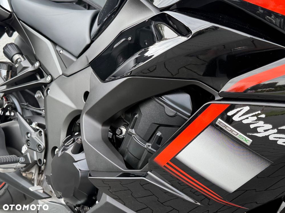 Kawasaki Ninja 1000 SX - 19