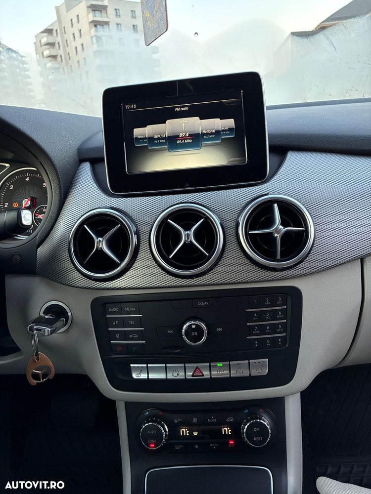 Mercedes-Benz B 180 - 19