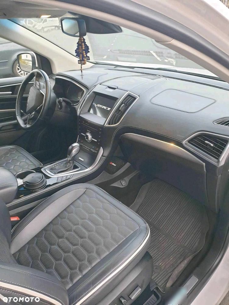 Ford Edge 2.0 TDCi Bi-Turbo 4x4 Vignale - 10