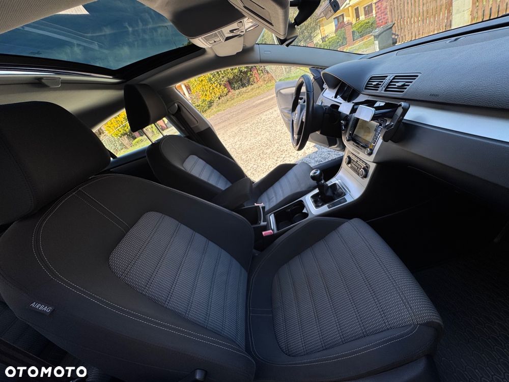 Volkswagen Passat CC 2.0 TDI BlueMotion Technology Exclusive - 17