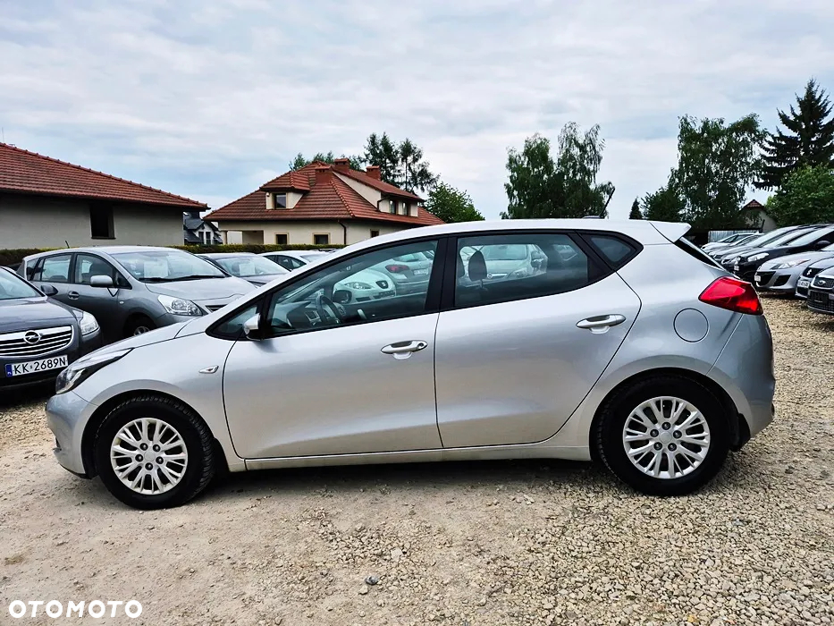Kia Ceed Cee'd 1.4 XL - 23