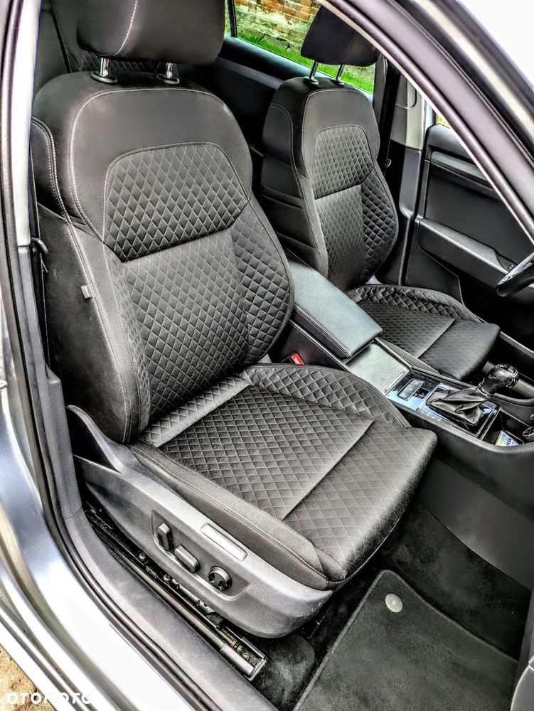 Skoda Superb 2.0 TDI Ambition DSG - 23