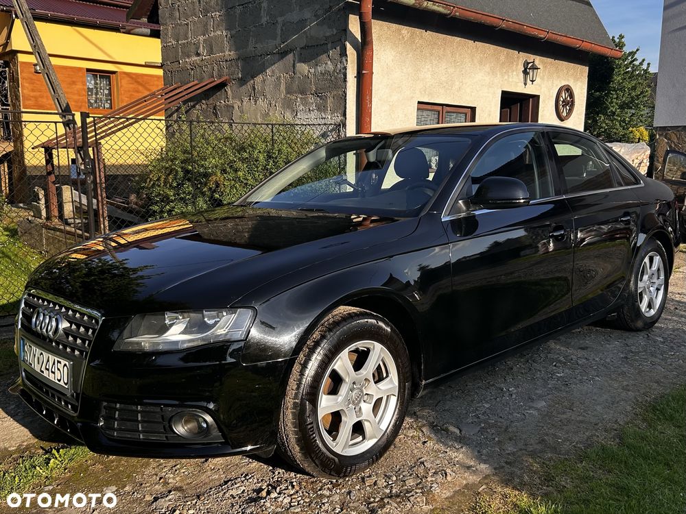 Audi A4 Limousine - 1