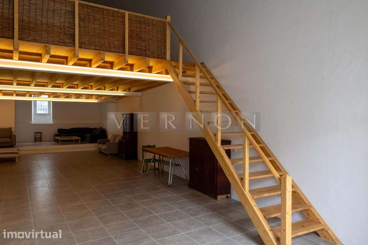 Loft Renovado Exclusivo no Coração de Lagoa - Grande imagem: 2/14