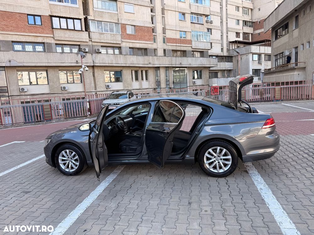 Volkswagen Passat - 17
