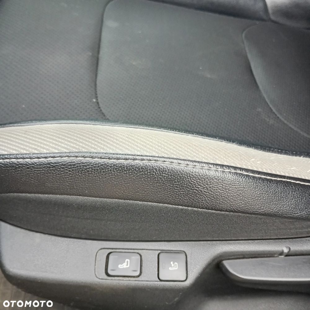 Citroën DS4 e-HDi 115 Chic - 31