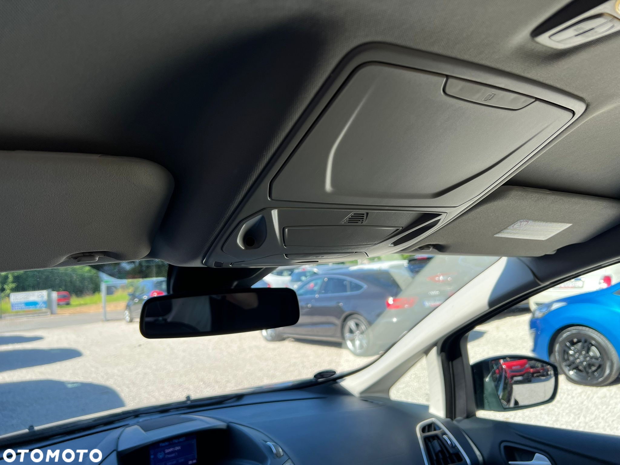 Ford C-MAX 1.6 EcoBoost Titanium - 28