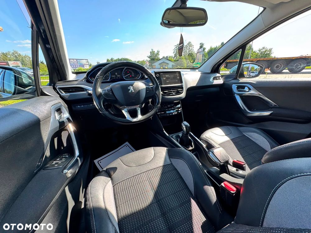 Peugeot 2008 1.6 VTi Allure - 20