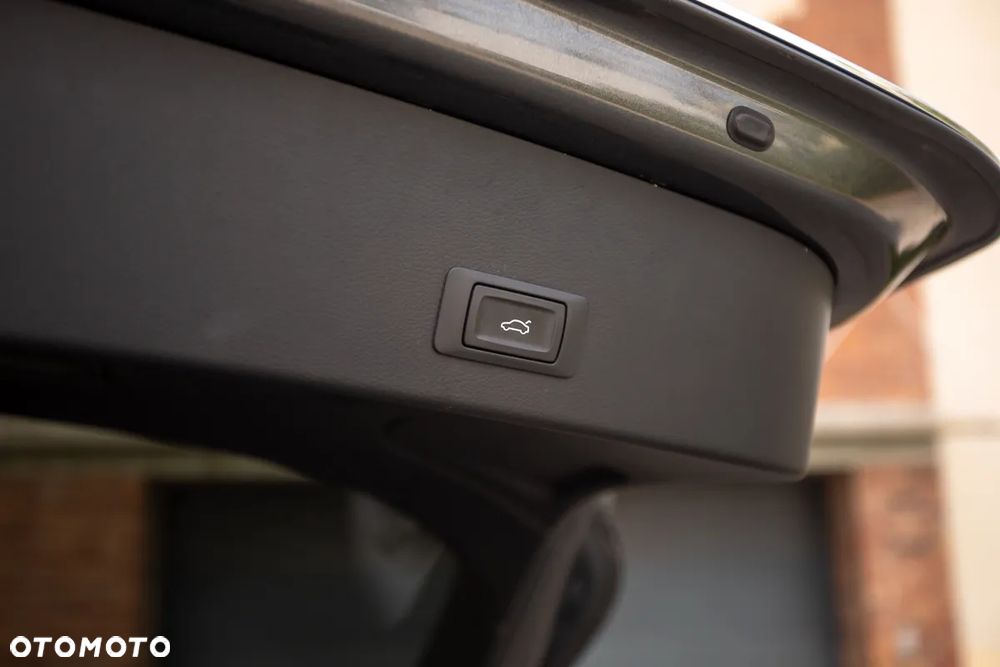 Audi A6 Avant 2.0 TDI Ultra DPF S tronic - 20