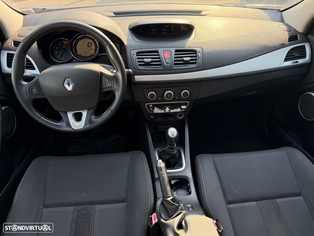 Renault Mégane 1.5 dCi Confort - 6