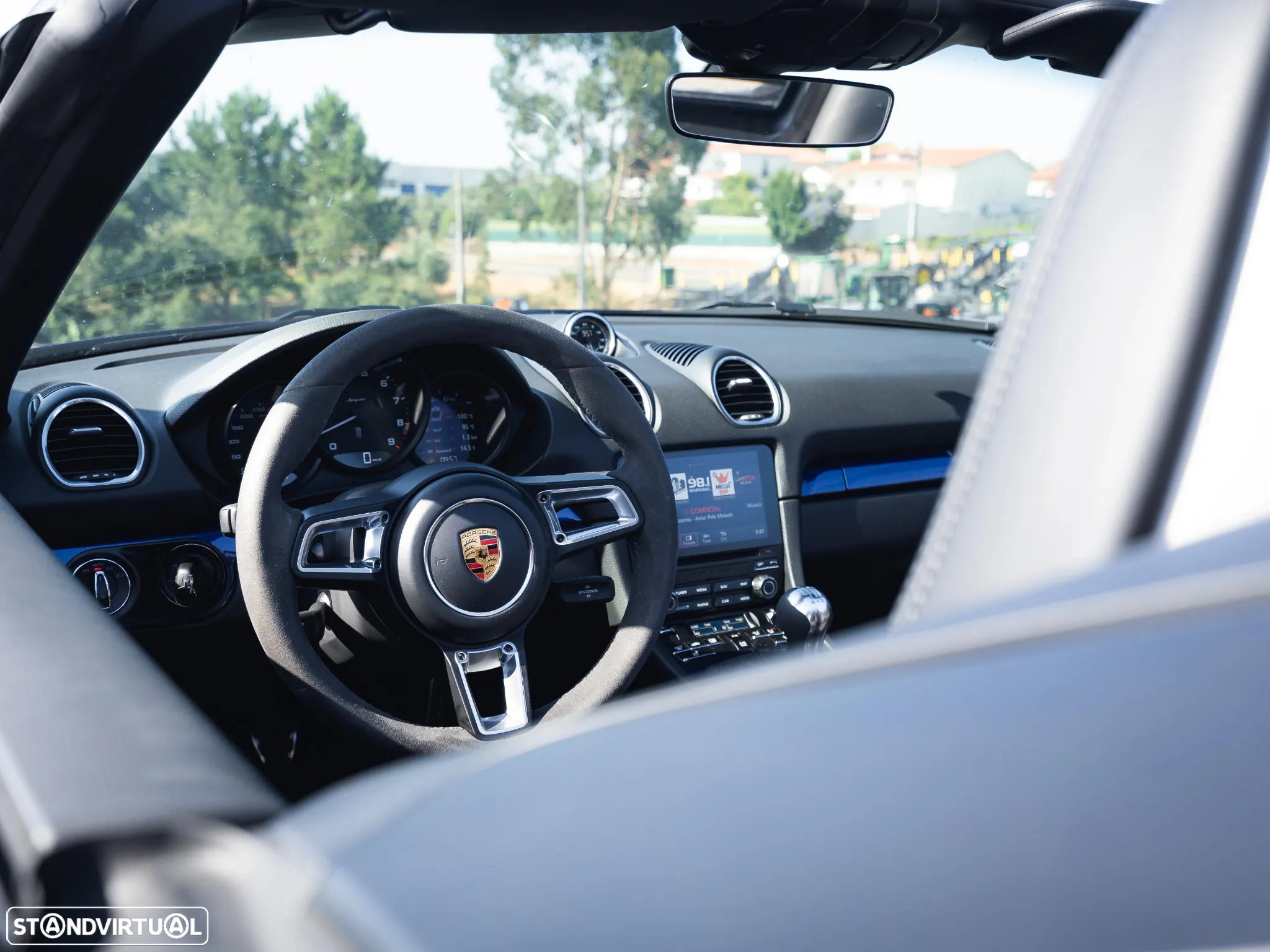 Porsche 718 Spyder - 19