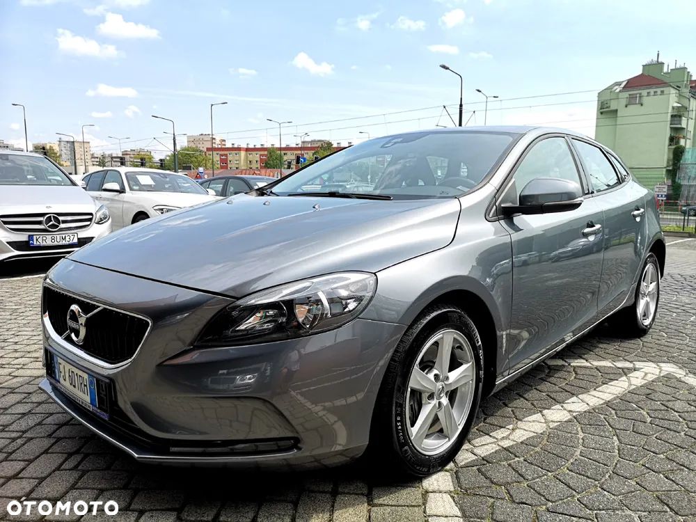 Volvo V40 D2 Drive-E Kinetic - 1