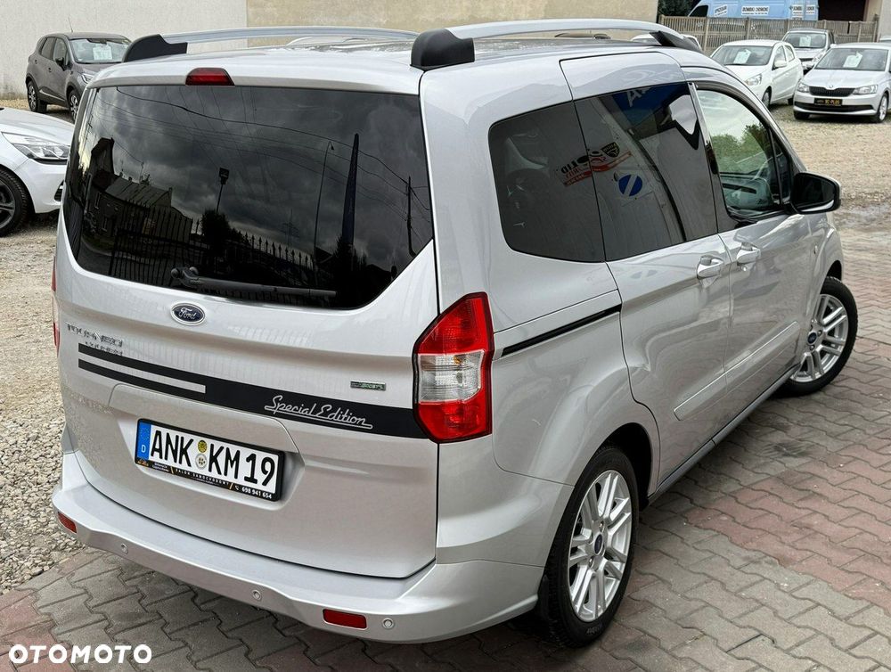Ford Tourneo Courier 1.0 EcoBoost S&S Titanium - 3