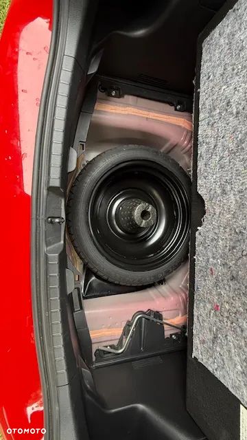 Toyota Yaris 1.5 20th Anniversary CVT - 32