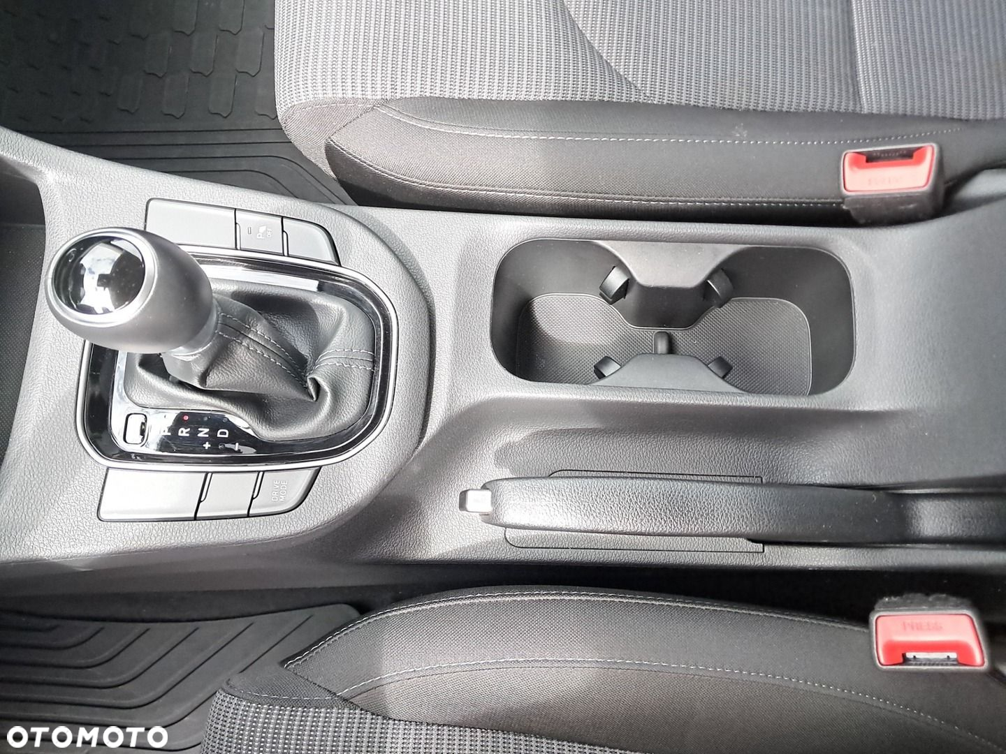 Hyundai i30 1.0 T-GDI Modern DCT - 24